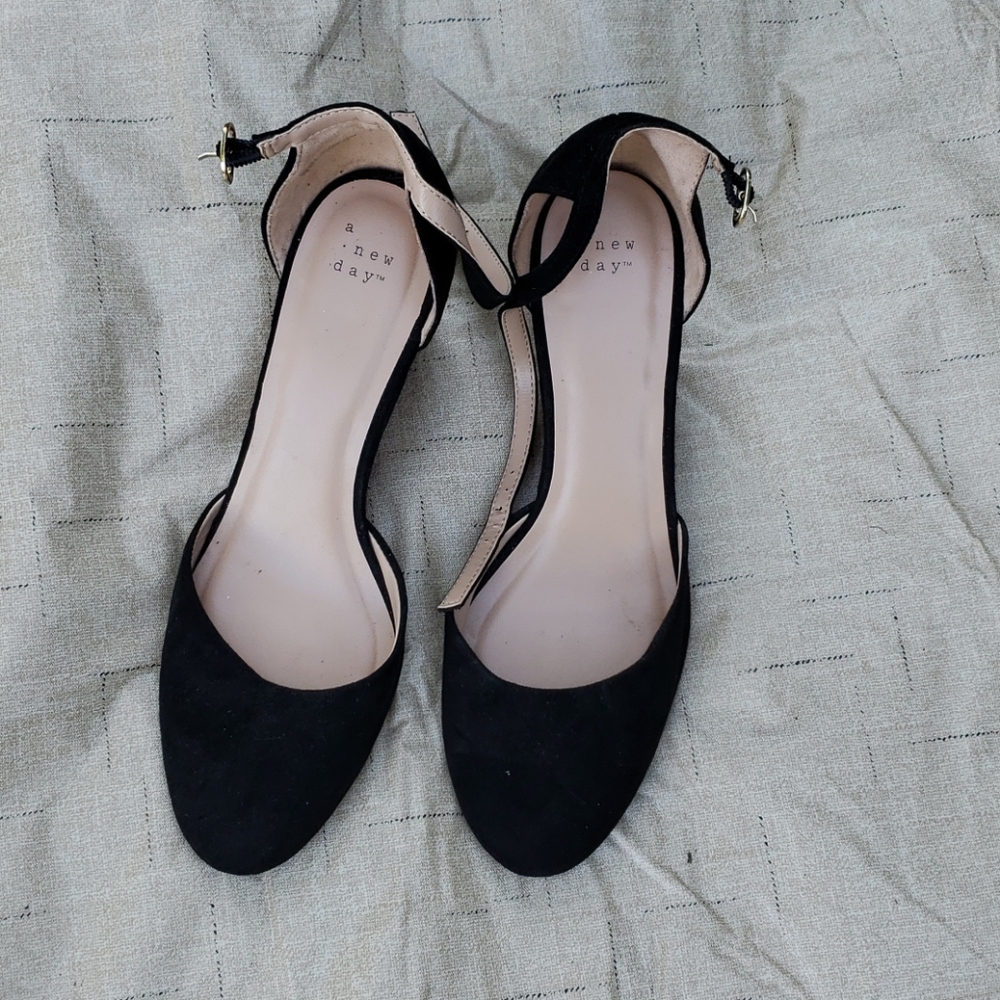 ❤3/$25❤ A New Day wedges